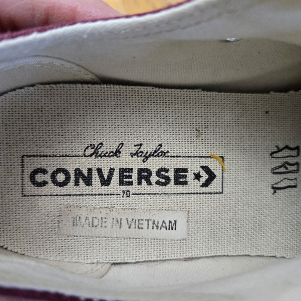 Low Top Converse - Picture 5 of 10